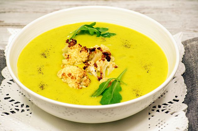 Zupa krem z kalafiora i rukoli